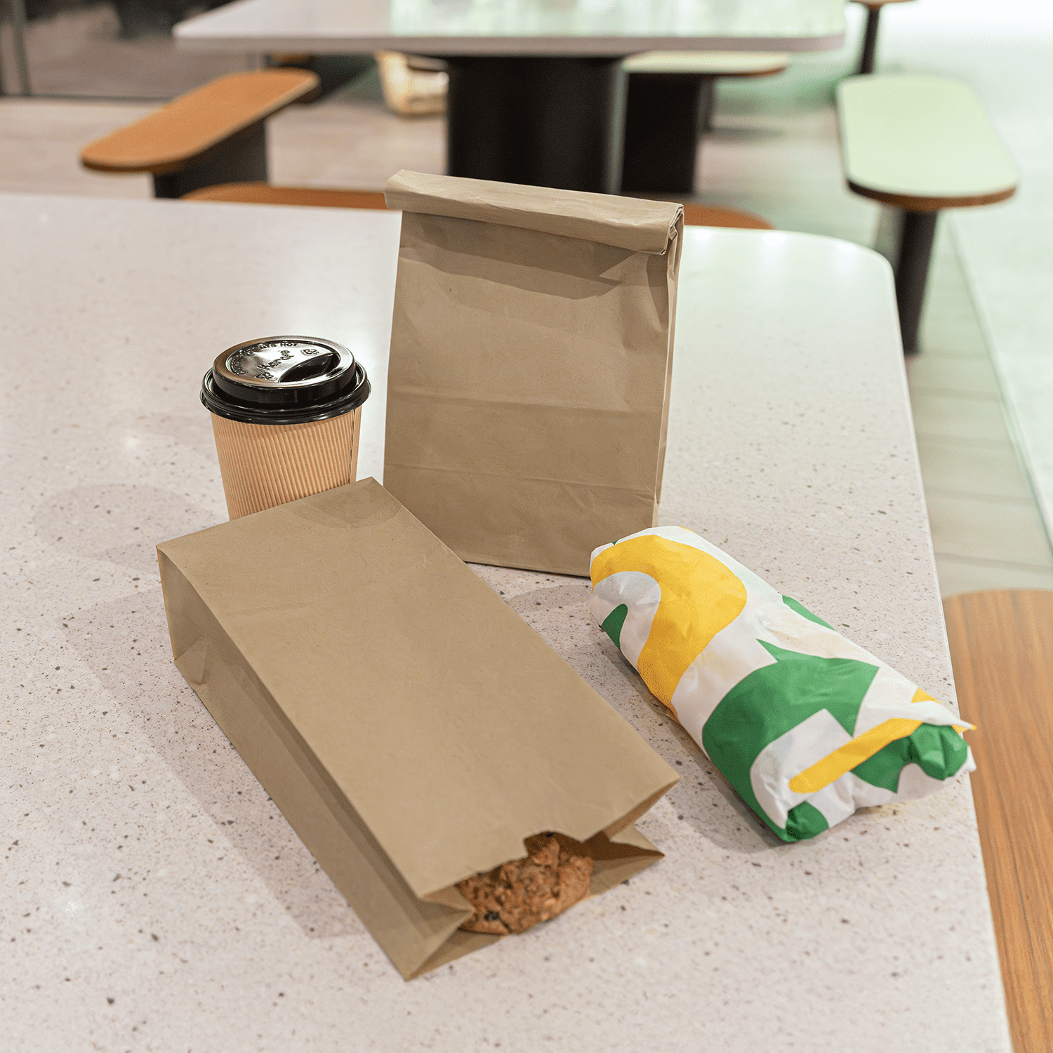 Karat Brown Paper Bags, 6 lb, 2000 ct – Kraft Lunch & Snack Bags, Bulk Pack