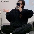 thumbnail image 4 of DUOJIHUI-Conjunto de ropa de dormir de franela gruesa y cálida para mujer, pijama Simple de manga larga con cremallera, en 7 colores, a la moda, color negro, Invierno, 4 of 5