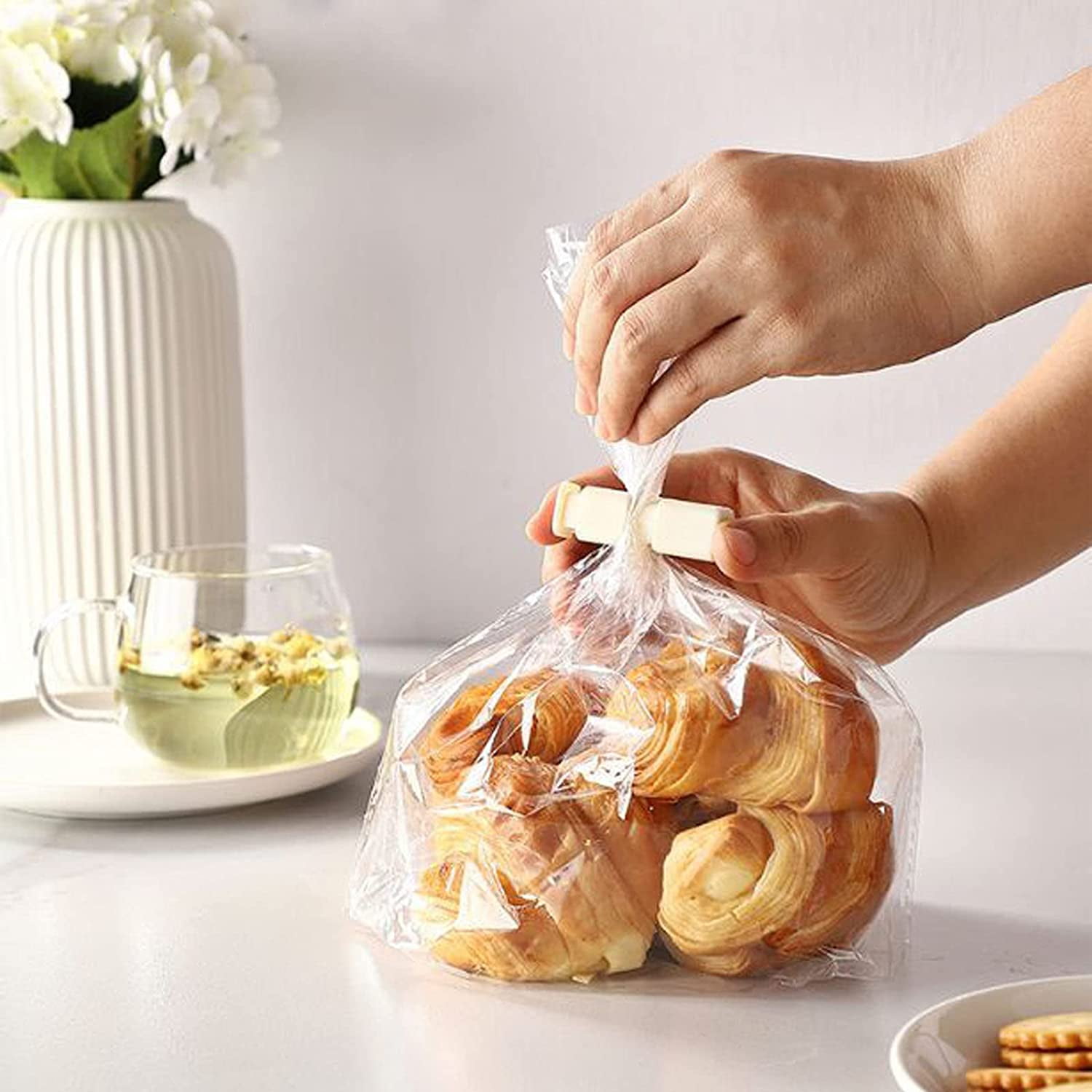 Premium Grade Food Bag Squeeze Clips Bread Clips Rubber Lid Non-slip Sealer  Bag Cinches Easy Use Lock 6 Pcs - Yahoo Shopping