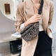 thumbnail image 5 of Bolso Pecho Retro para Mujer Bandolera Con Leopardo Informal Riñonera Franela, 5 of 9