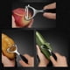thumbnail image 5 of Peladores de patatas, verduras, manzanas para cocina, frutas, zanahorias, verduras, peladores de patatas, peladores de acero inoxidable en forma de Y y en forma de I, buena durabilidad (2 unidades), 5 of 5