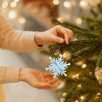 3D Winter Blue Acrylic Snowflake Ornaments - Crystal Translucent Pendants, Ideal for Christmas Tree Hanging, Window Display & Party Crafts, Festive Holiday Snowflake Decor, 2.9in/7.5cm, Green