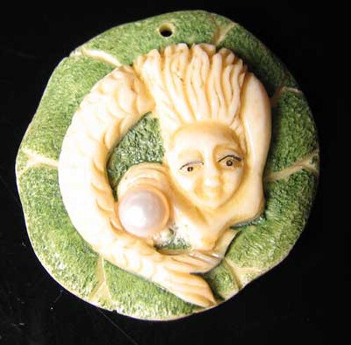 Carved Shell Floral BeadsMOP14-15Inch StrandBluish GreyBrown28x28