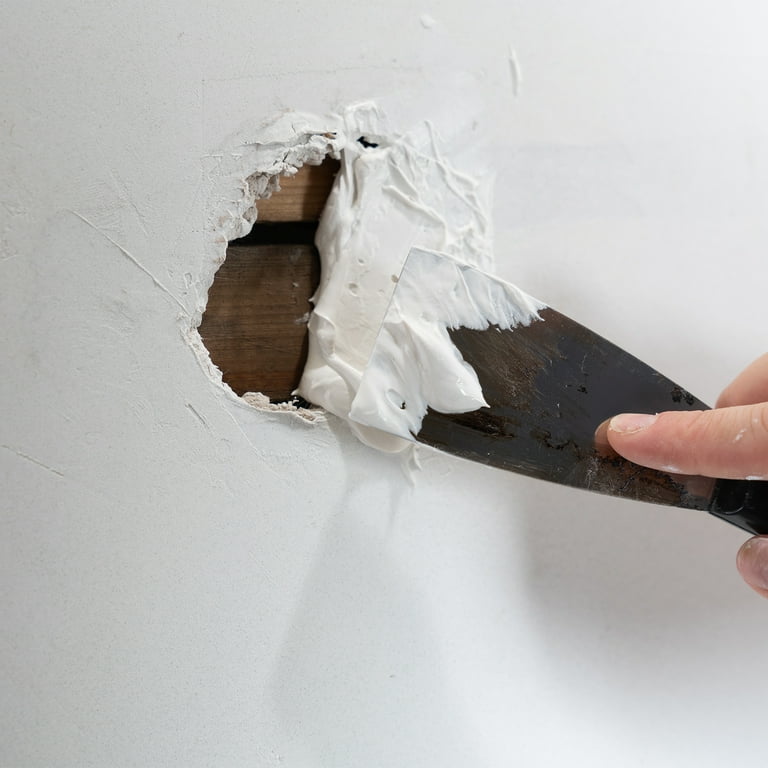 DAP Patching Plaster, 32 oz, White, Ready Mixed photo 2