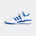 thumbnail image 3 of Zapatillas de deporte clásicas retro de caña baja informales unisex para hombre y mujer de Adidas Forum, 3 of 5