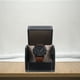 thumbnail image 4 of Estuche cuadrado de cuero sintético para guardar relojes, pulseras y joyas (negro), 4 of 7
