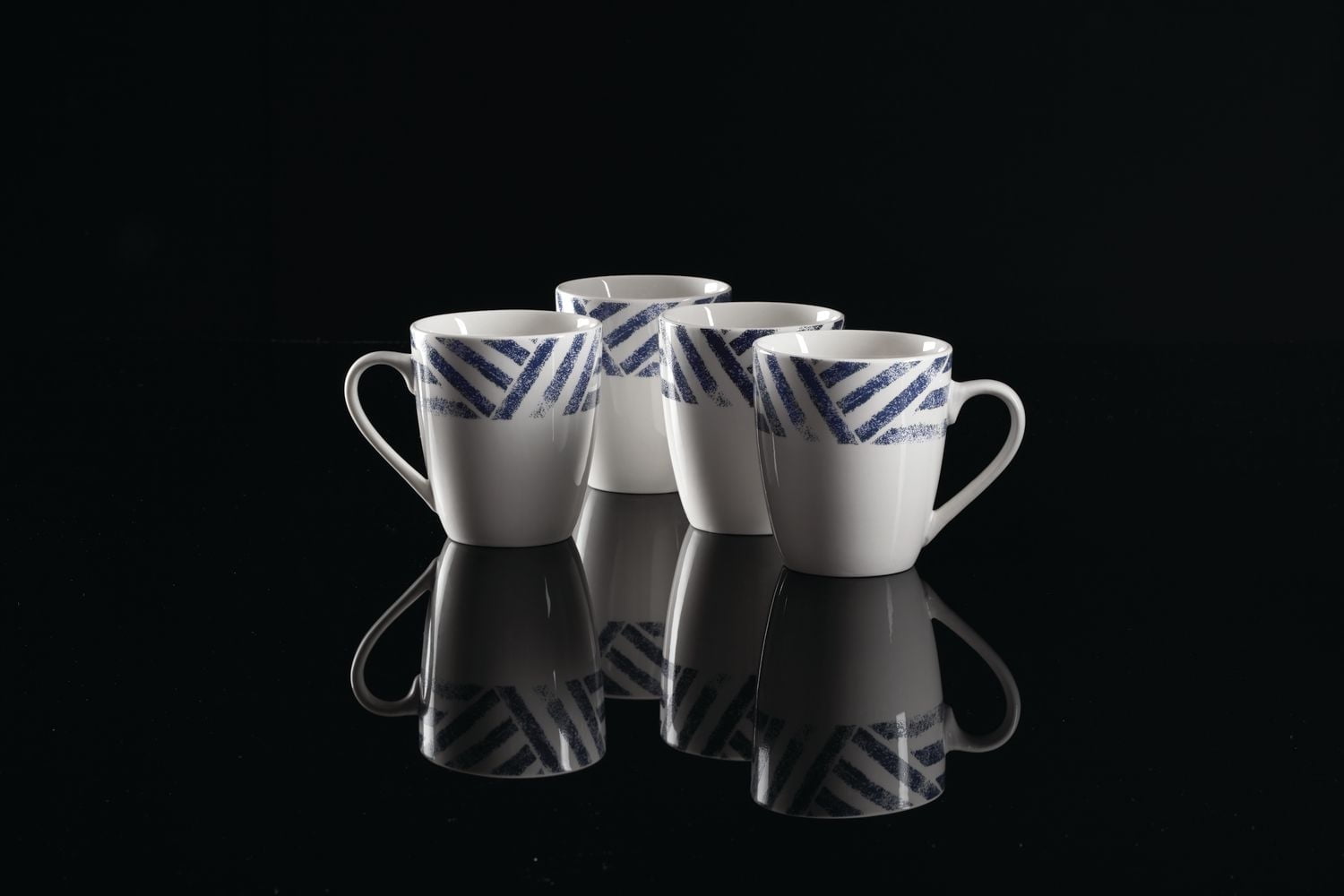 Oneida 365 Harbour White & Indigo Mug