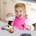 thumbnail image 4 of Plato de succión de silicona con diseño único de cangrejo lindo, entrenamiento de autoalimentación para bebés y niños pequeños, promueve la independencia en las comidas de los más pequeños, 4 of 5