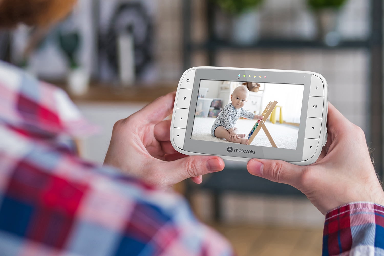 Motorola VM36XL-2 | 5" HD Video Baby Monitor with Motorized Pan, Tilt & Zoom Dual Cameras | 1000ft Range 2.4 GHz Wireless