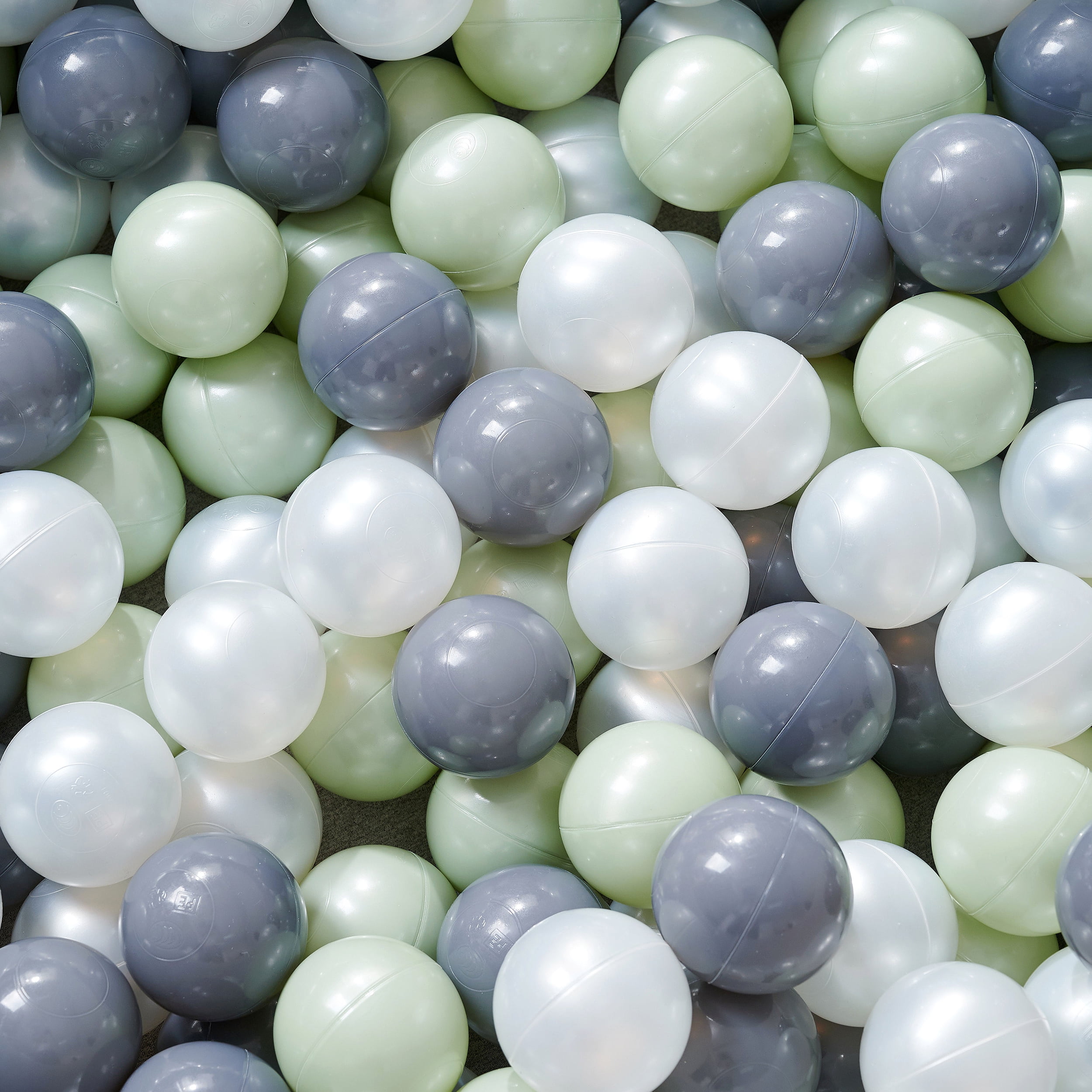 Fortella 200PCS Ball Pit Balls, Extra Large 2.75in, ParentFriendly Crushproof & NonToxic for