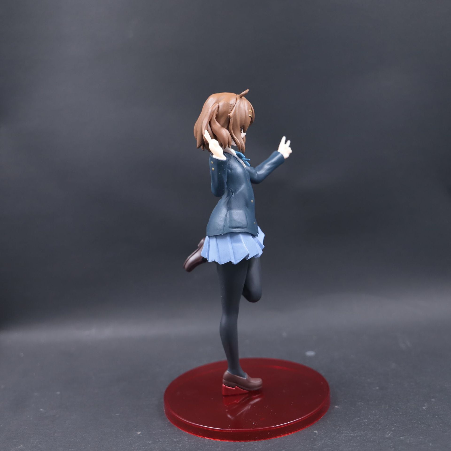 New K-ON! Hirasawa Yui (School Uniform Ver) Character Anime Model Statue Action Figures Desktop Ornament Popular Decorations Fan Souvenirs Creative Gift Collectable
