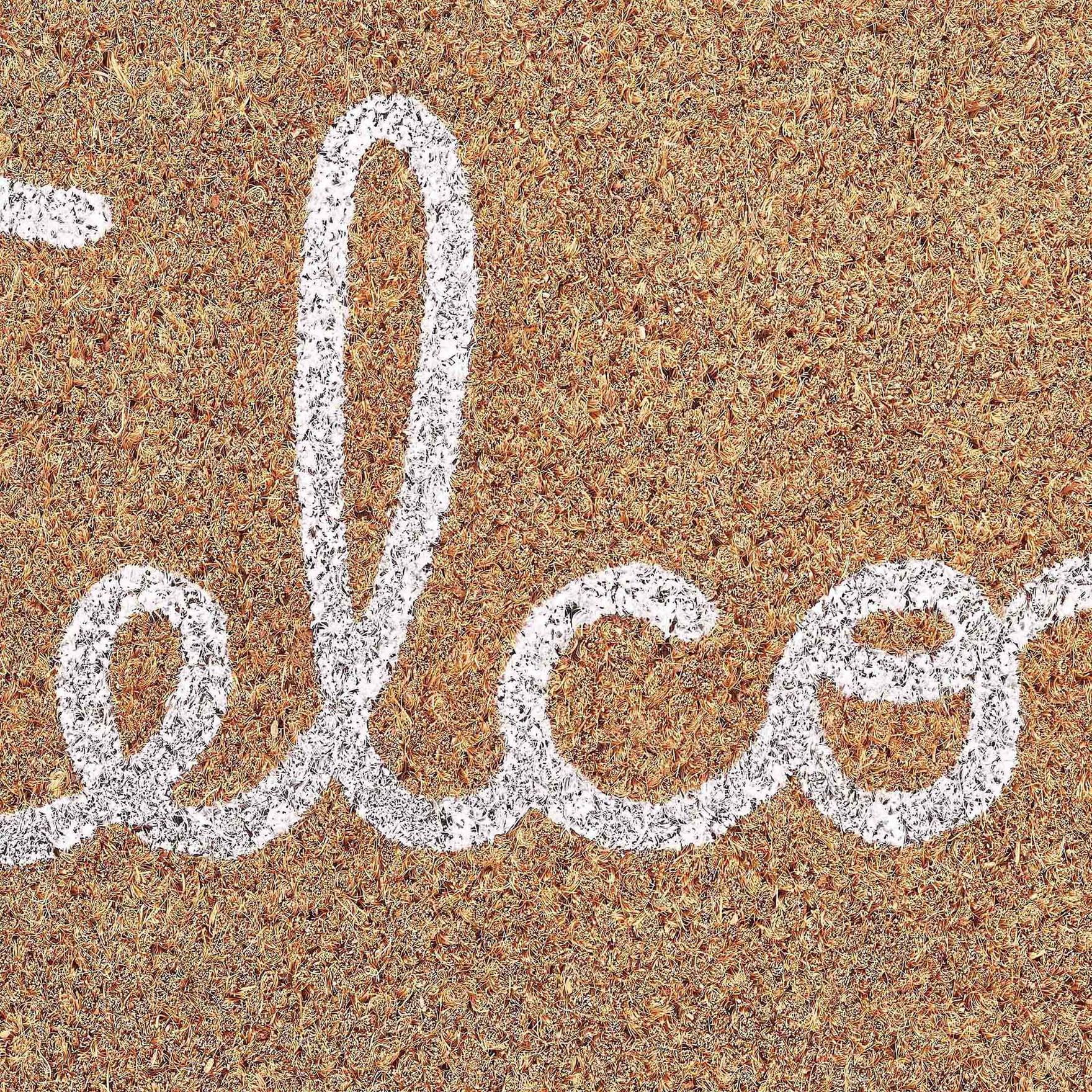 VCNY Home Red Scalloped Edge Welcome Coir Outdoor Doormat, 18" x 30"