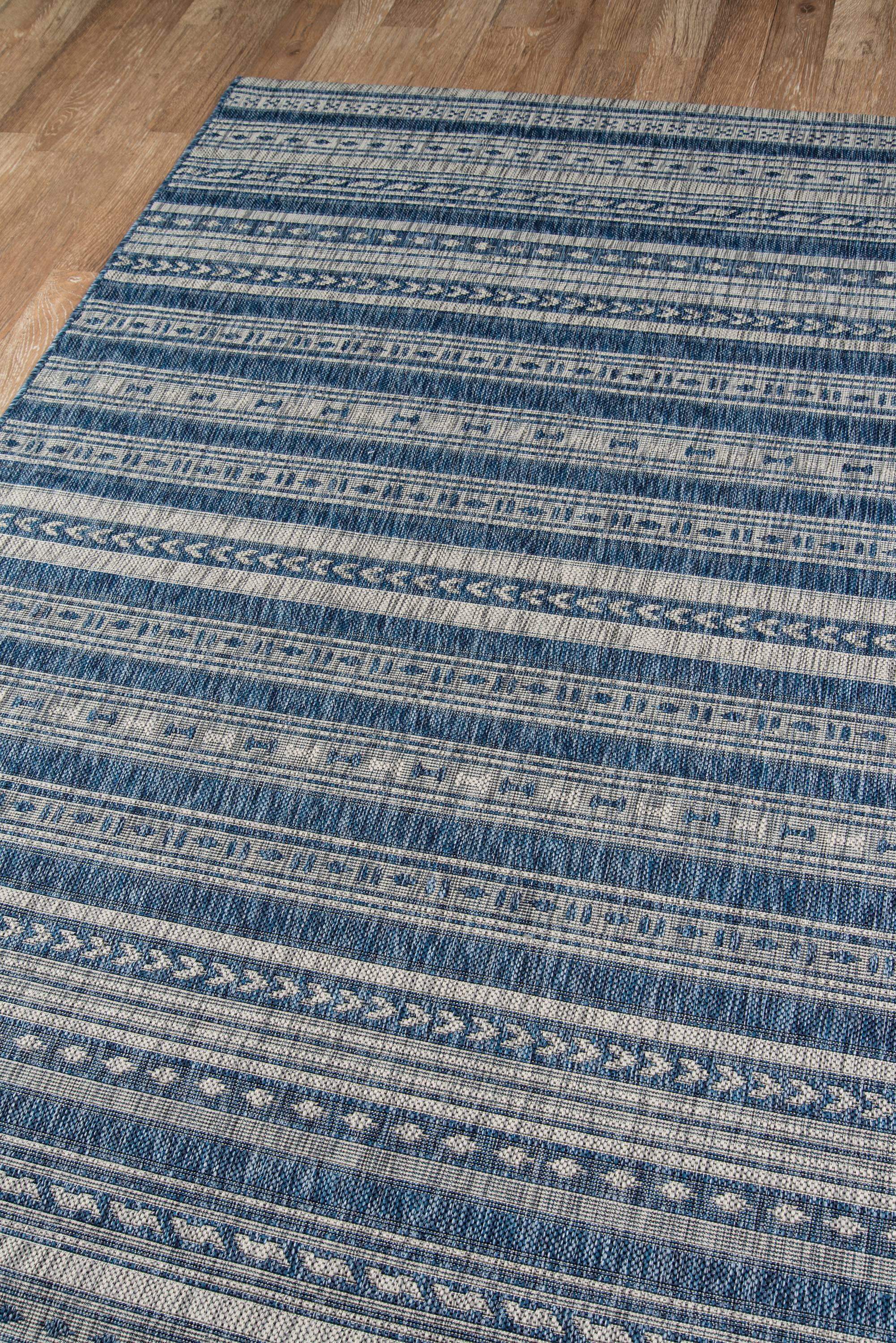 Novogratz Tuscany 5' x 7.5' Striped Outdoor Rug
