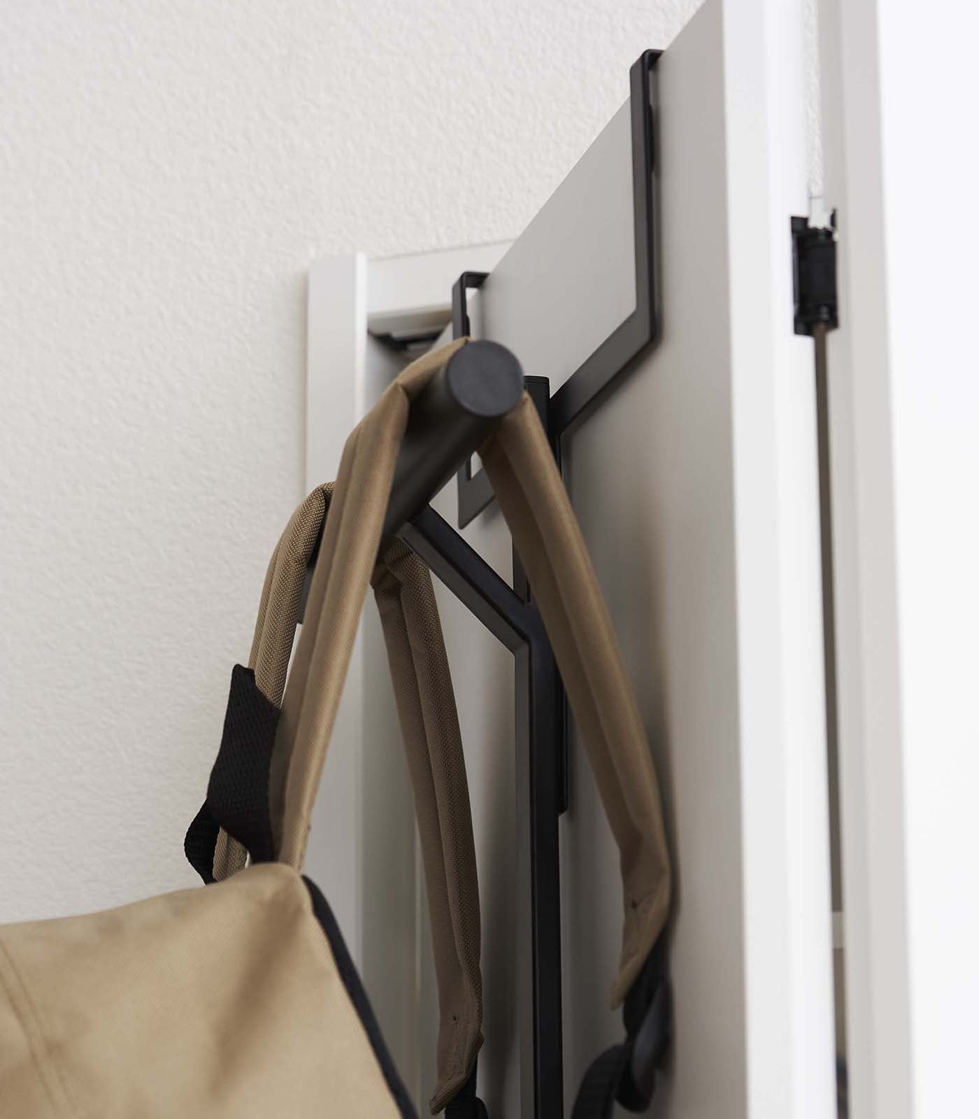 Yamazaki Home Chain Joint Bag Hanger - White