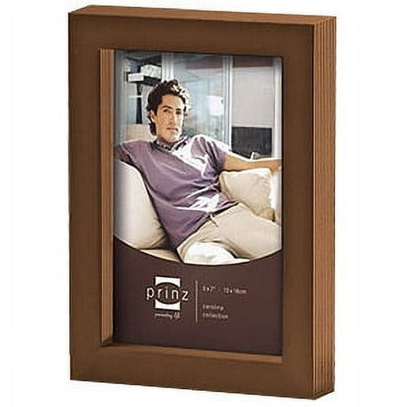 CAROLINA walnut frame from Prinz - 8x10