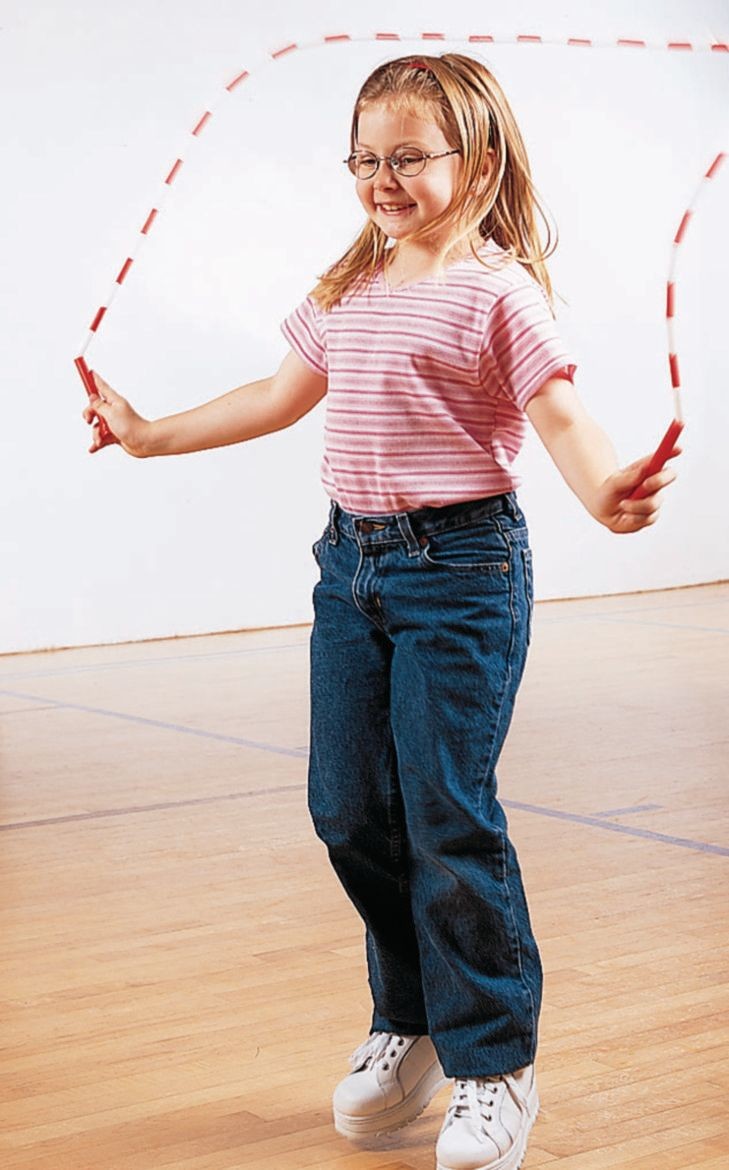 S&S Worldwide Make Your Own Jump Rope Pack.  Makes up to Six 9' Long Jump Ropes with 5 Different Colored Beads.  Fun for Camps, After School Programs and a Great Birthday Activity and Take Home Gift.