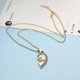 thumbnail image 4 of Collar con colgante de corazón de conejo de Alicia en plata de ley con naipes de as de corazones Yashi, 4 of 4