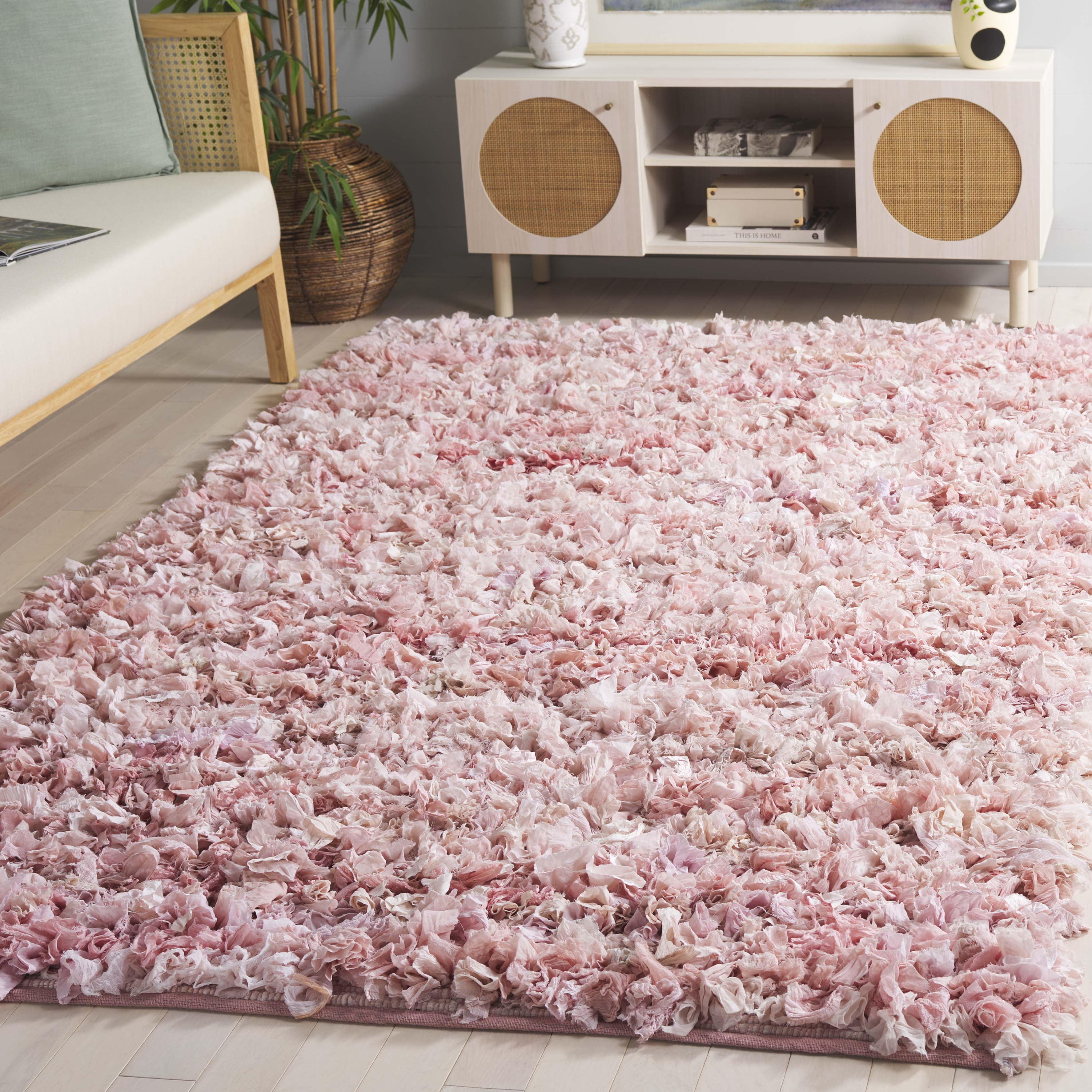 SAFAVIEH Rio Dallas Geometric Polyester Shag Area Rug, Light Pink, 6' x 9'