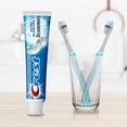 thumbnail image 3 of Pasta Dental Crest Extra Blancura Con Bicarbonato Anticaries Con Flúor 66ml 2 pzas, 3 of 4