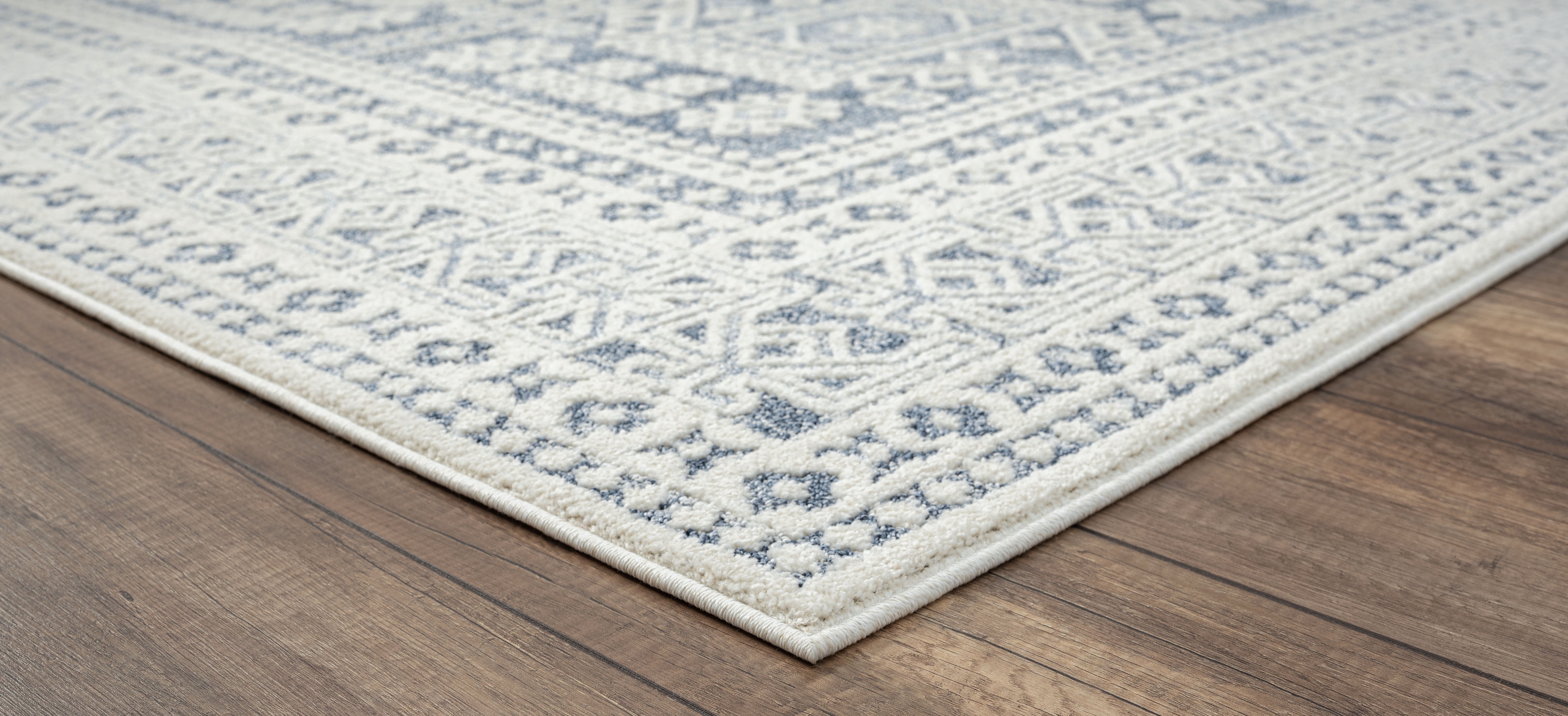 United Weavers of America Transitional/Oriental Border Runner Rug, 31 in x 86 in