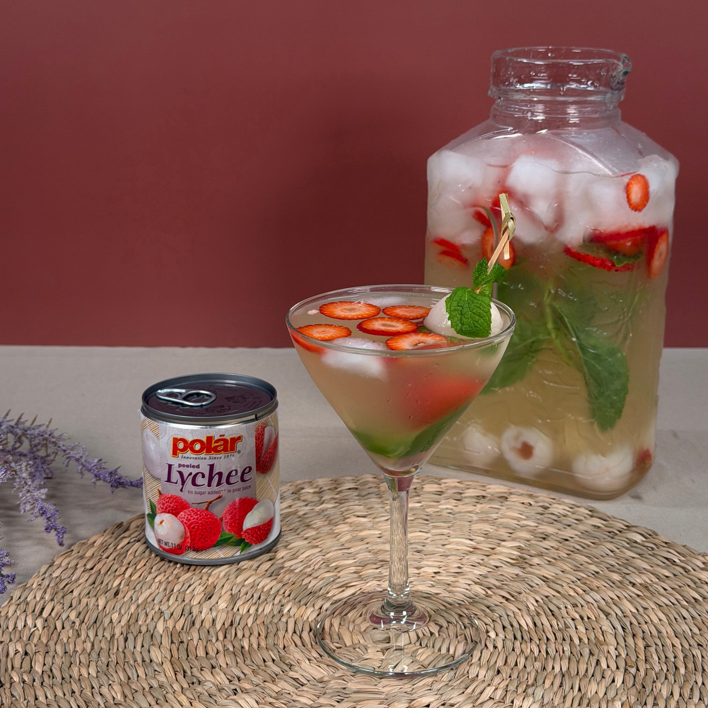 MW Polar Peeled Lychee No Sugar Added, 11 oz Can