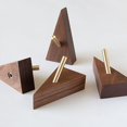 thumbnail image 2 of Nórdico japonés creativo nogal haya madera maciza cobre gancho abrigo Afortunado Sencillez, 2 of 5