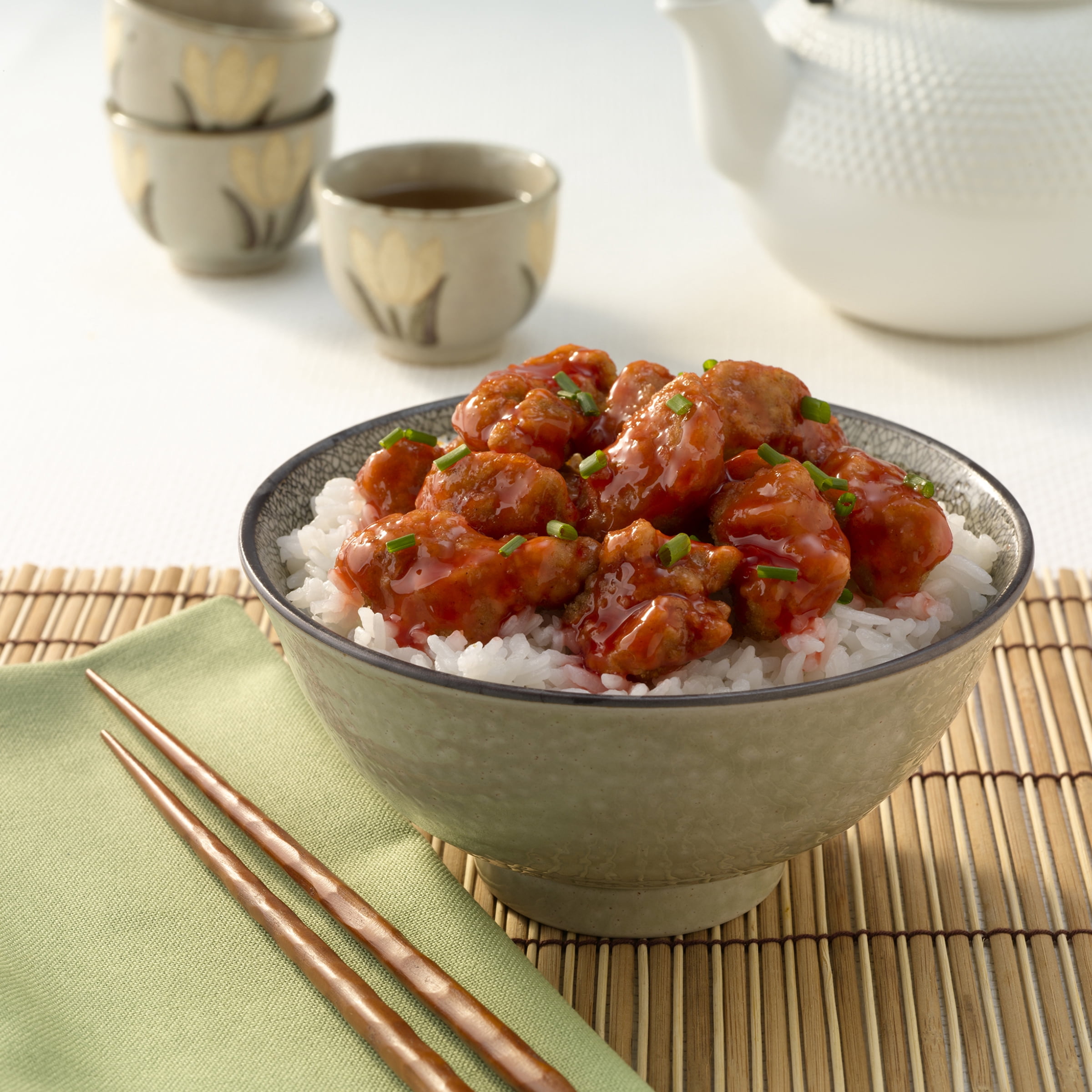 InnovAsian Sweet & Sour Chicken, 18 oz (Frozen Meal)