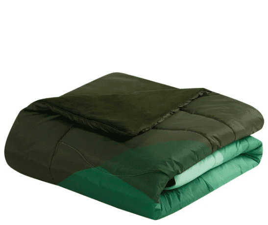 Below Zero Wearable Blanket Green