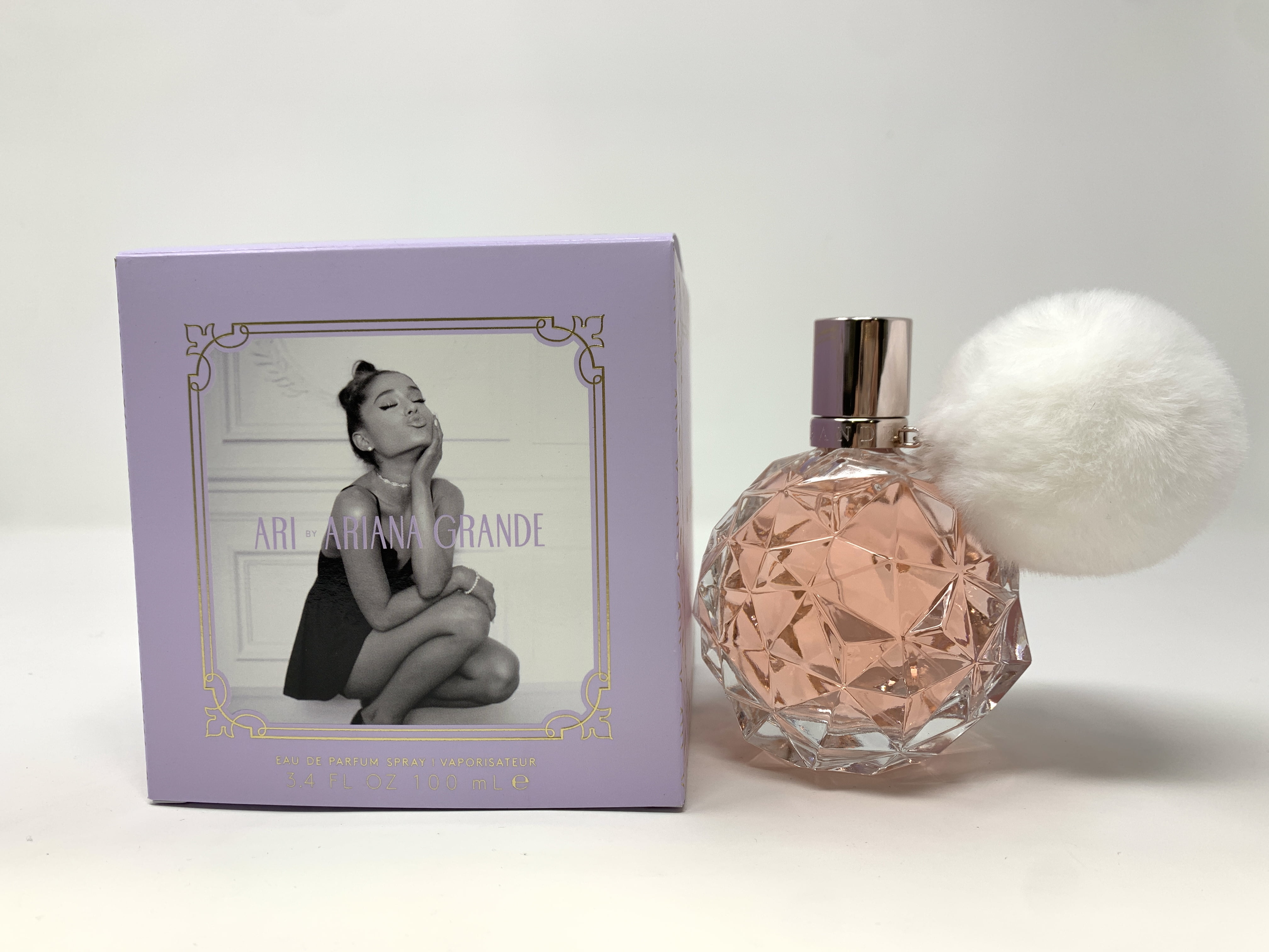 Ari by Ariana Grande Eau De Parfum Spray 3.4 oz for Women Brand New