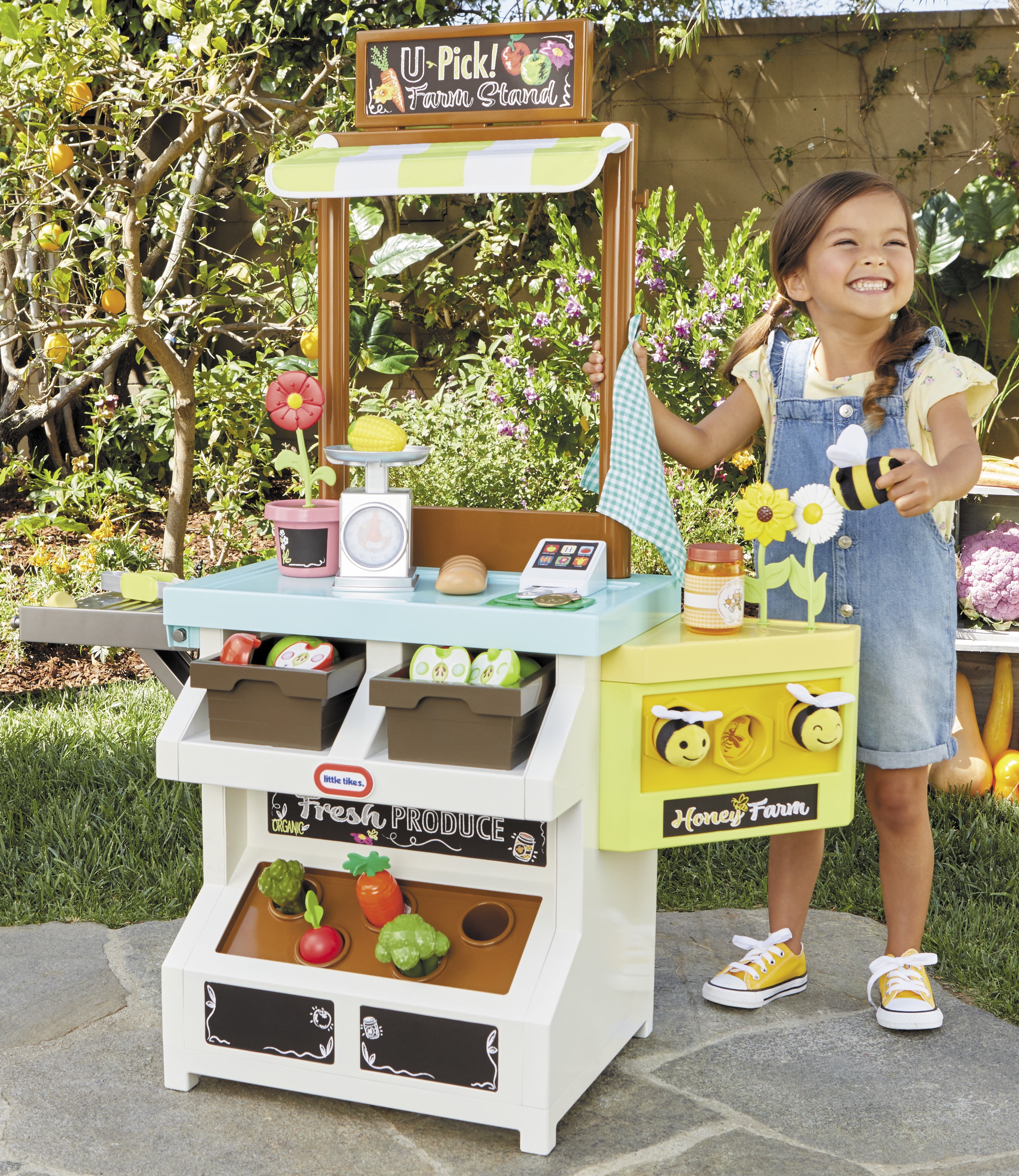 Little Tikes 3-in-1 Garden to Table Market Kitchen Playset, Multi-Color, for Ages 3+