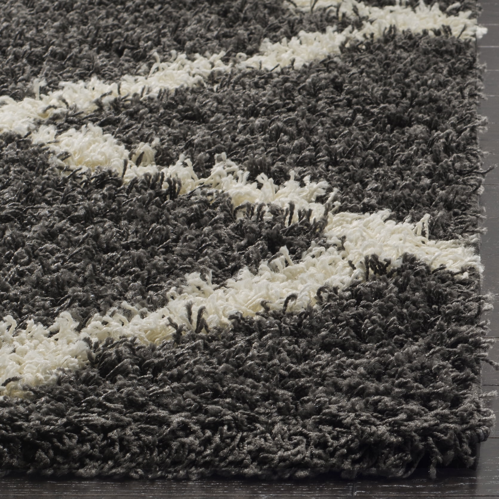 SAFAVIEH Dallas Logan Geometric Shag Runner Rug, Dark Grey/Ivory, 2'3" x 20'