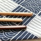 thumbnail image 3 of EeaseMX cucharas largas de madera para sopa, cucharones, cucharas para servir comida, utensilios de cocina para casa, restaurante, color amarillo claro y marrón., 3 of 7