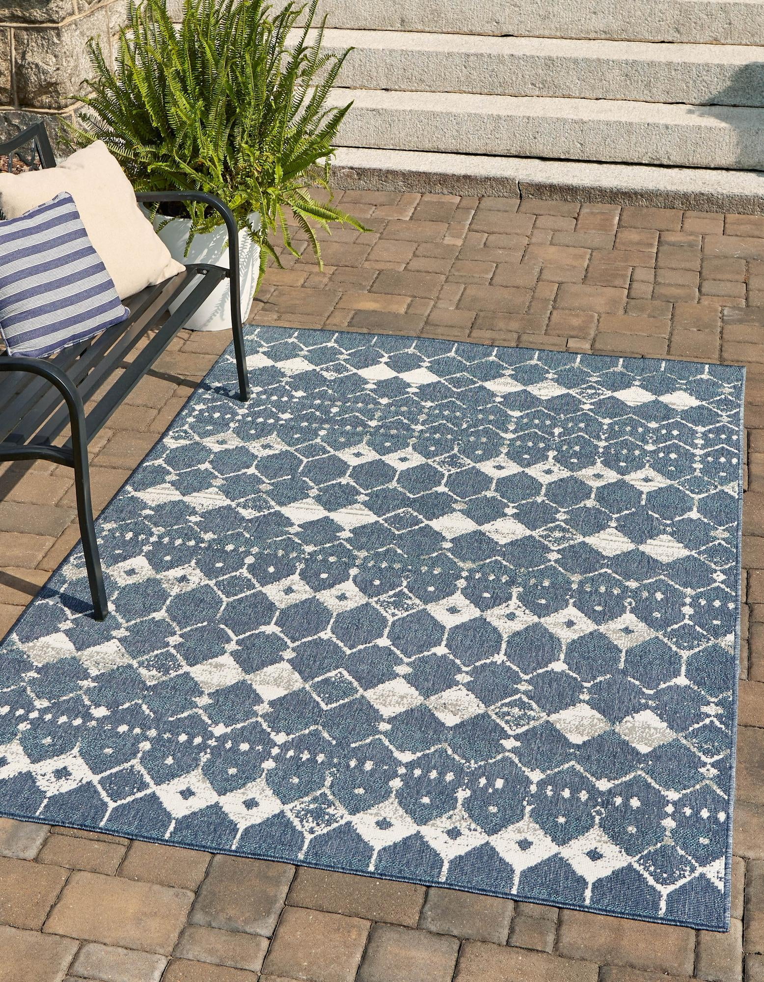 Outdoor Lattice Collection Rug 8' x 10' Navy Blue Flatweave Rug Perfect For Living