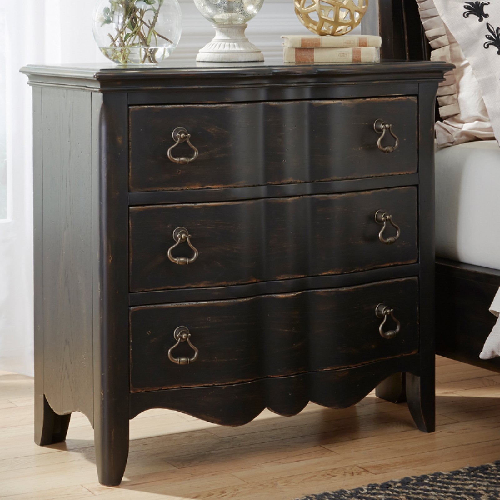 Liberty Furniture Industries Chesapeake 3 Drawer Bachelor Chest