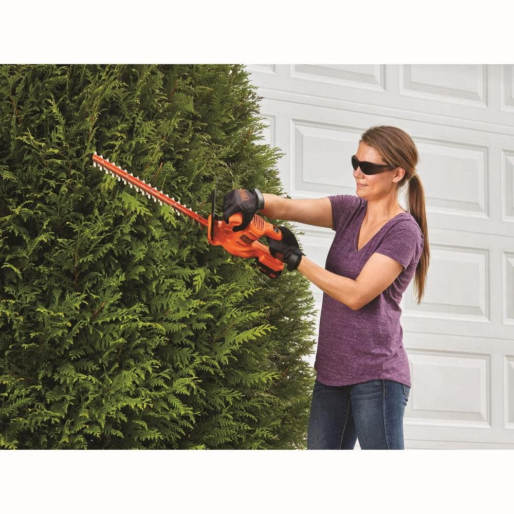 BLACK+DECKER 20V MAX* Cordless Hedge Trimmer, Battery & Charger Included, (LHT218C1)