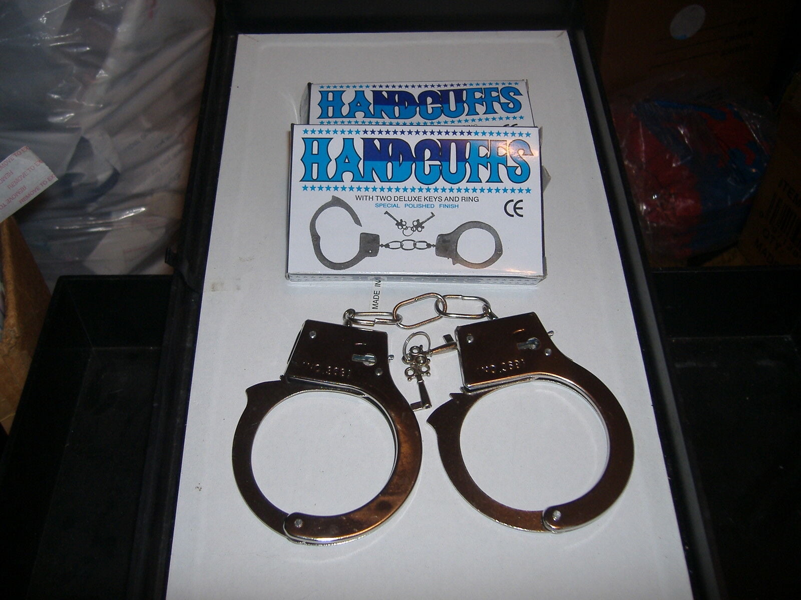 Handcuffs.steel metal handcuffs novelty toy has quick release new brand