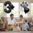 thumbnail image 3 of Set de globos con estampado de patas de mascota en blanco y negro, 3 of 4