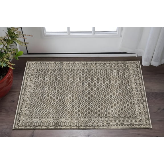 HomeRoots 575525 3 x 5 ft. Diamond Traditional Rectangle Area Rug with Fringe, Gray & Beige