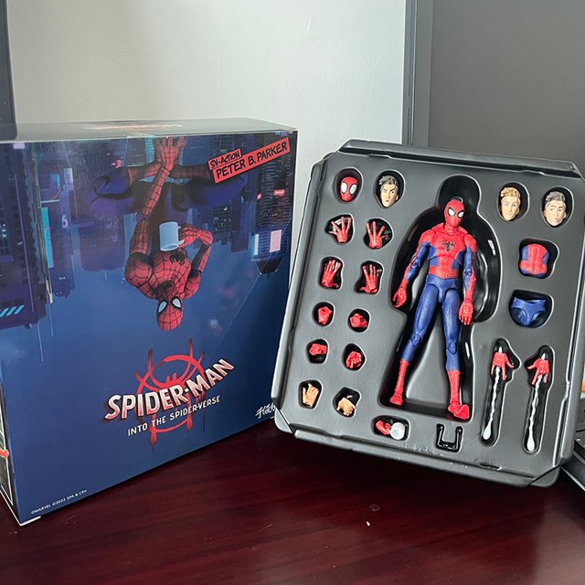 Spiderman Into the Spider-Verse Action SV Peter B. Parker Sentinel Miles Spider Man figuras de acción modelo juguetes muñeca móvil conjunta Fivean unisex