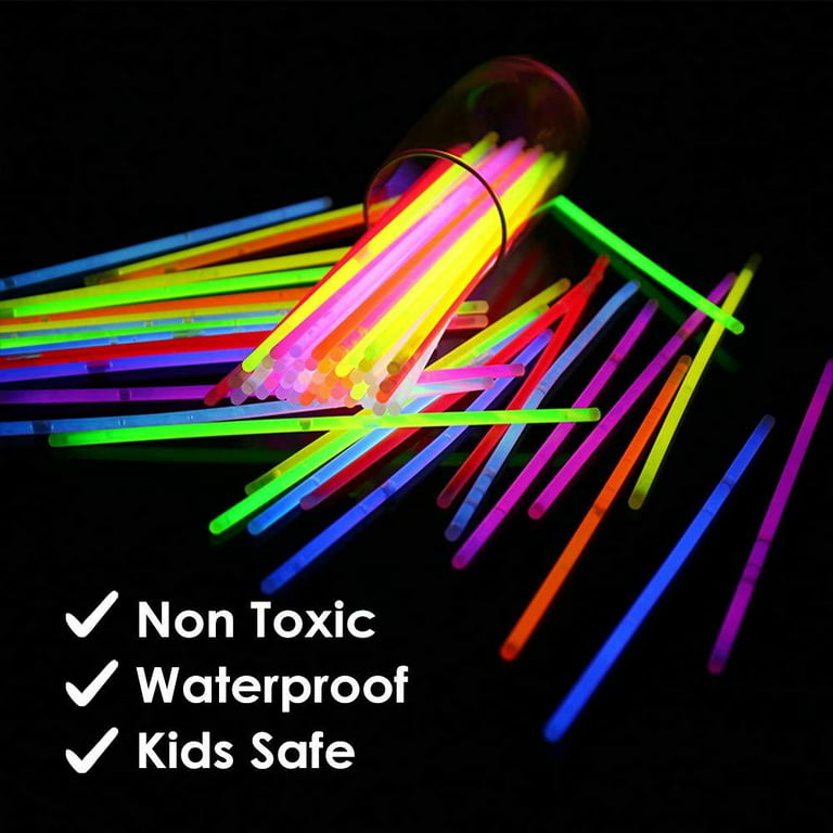 100 Glow Sticks Bulk Party Supplies - Glow In The Dark Fun Party Pack With  8 Glowsticks A