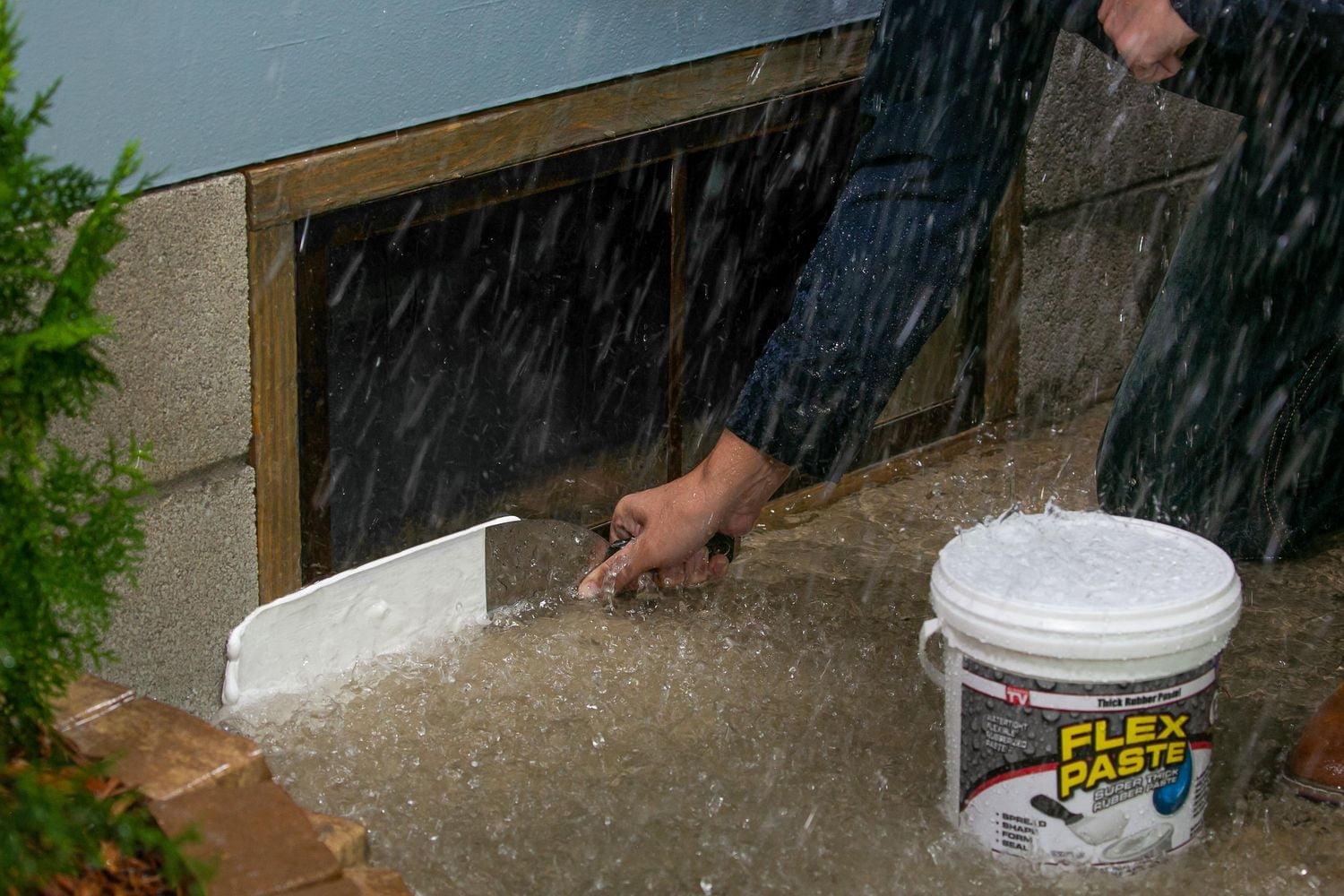 FLEX PASTE WHITE 1 LB SUPER THICK RUBBER PASTE, STOP LEAKS FAST!