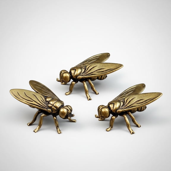 Brass Fly Figurine Vintage Insect Sculpture Creative Small Gift for Children Boys Girls Accessory Antique Copper Animal Desktop Decoration Art Crafts