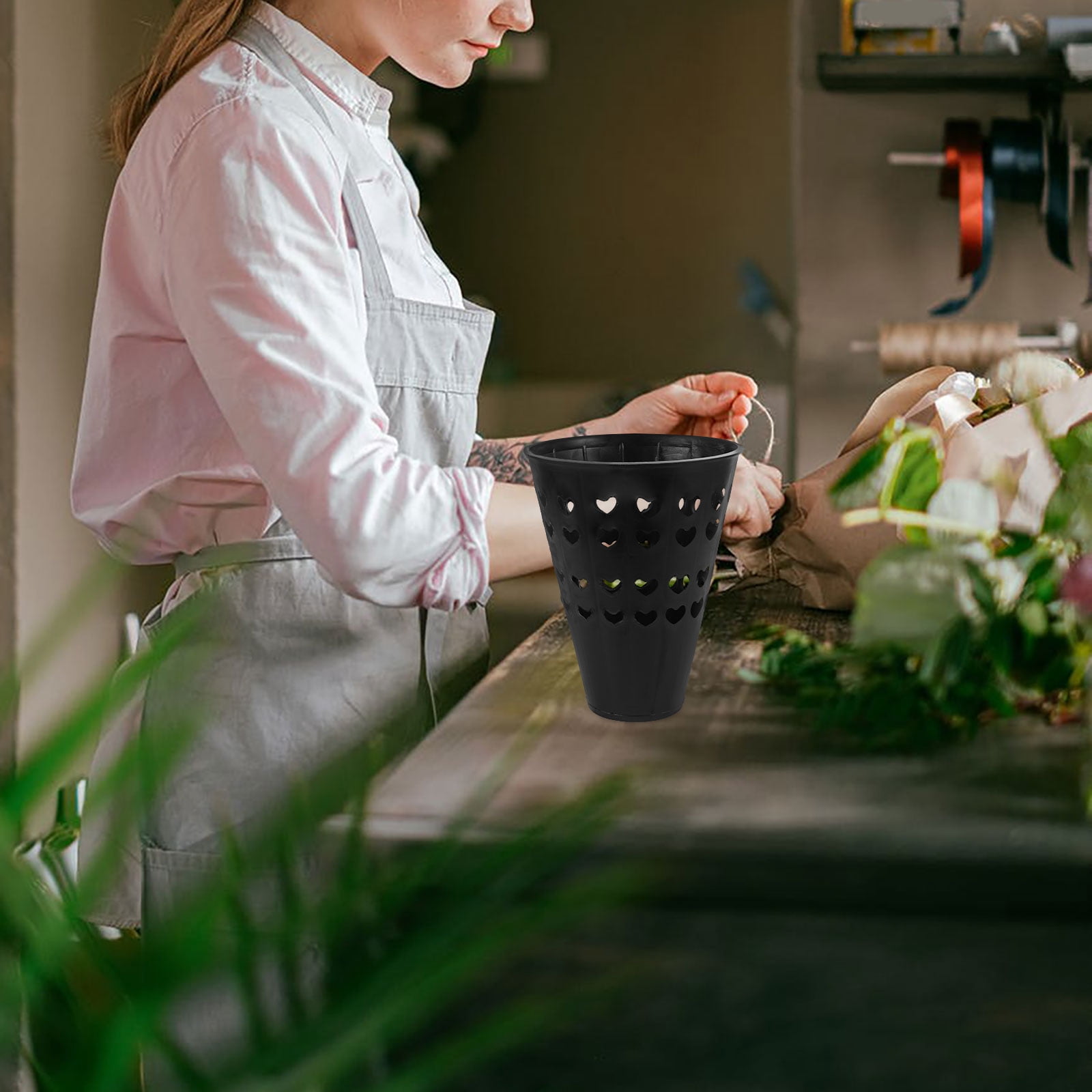 RENACLIPY Black Plastic Bouquet Holders for Floral Arrangements, Table Display and Packaging Accessories