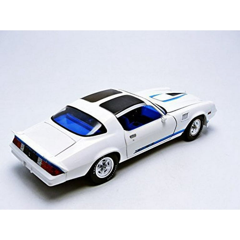 1979 CHEVROLET CAMARO Z28 ミニカー1/18 1979 Chevrolet Camaro Z/28 White with Blue Stripes 1/18