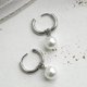 thumbnail image 4 of Un par de pendientes de perlas Pendientes de titanio y perlas sin perforación Accesorios, 4 of 6