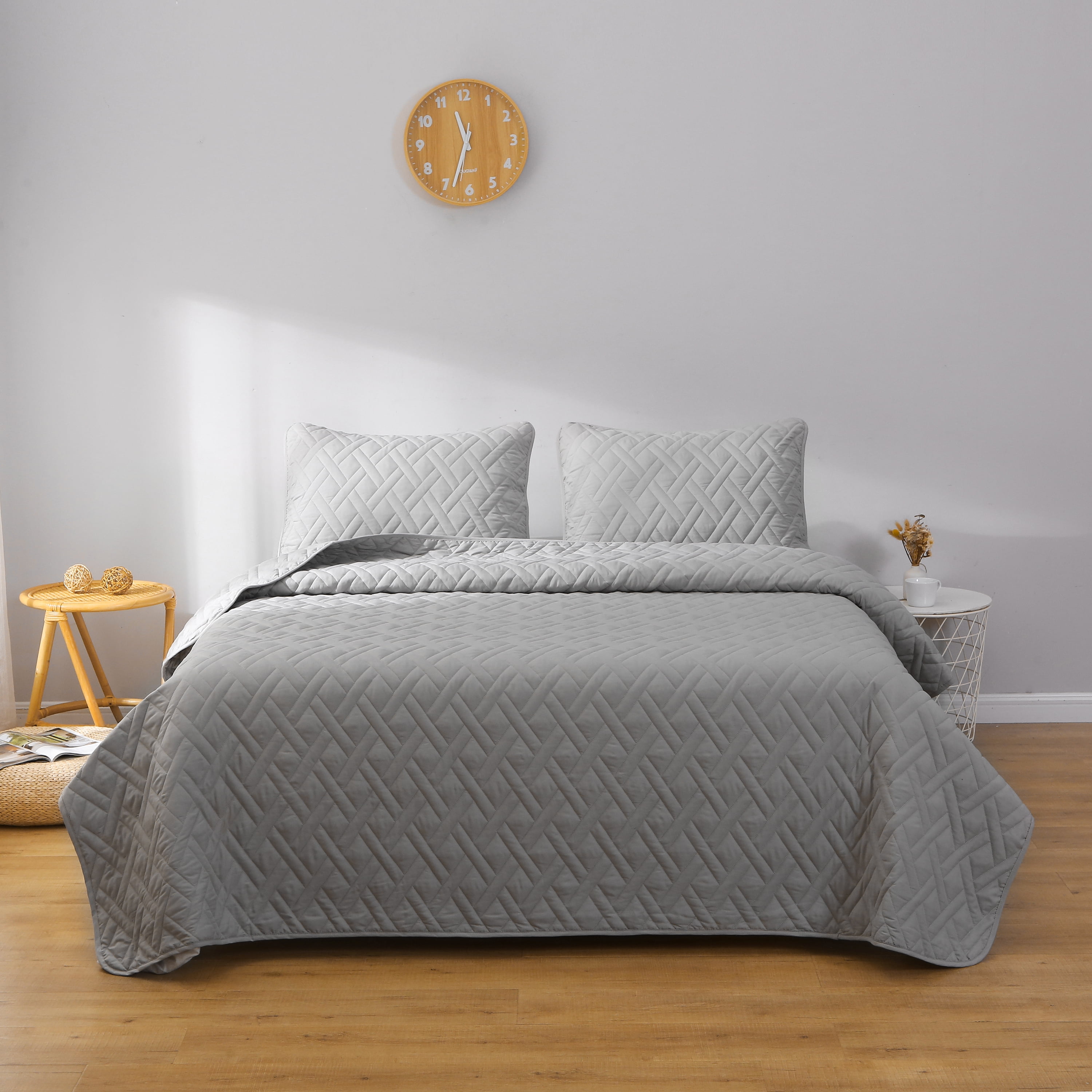 Grey Quilt Queen Size Extra Soft Lightweight Queen Quilt Sets