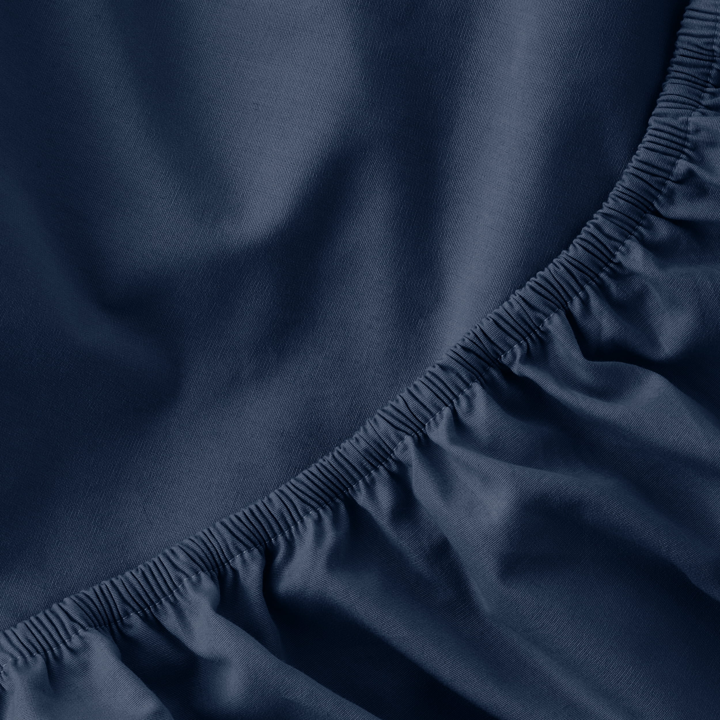 Mainstays 300 Thread Count Easy Care Blue Cove Cotton Blend Percale Fitted Bed Sheet, Twin