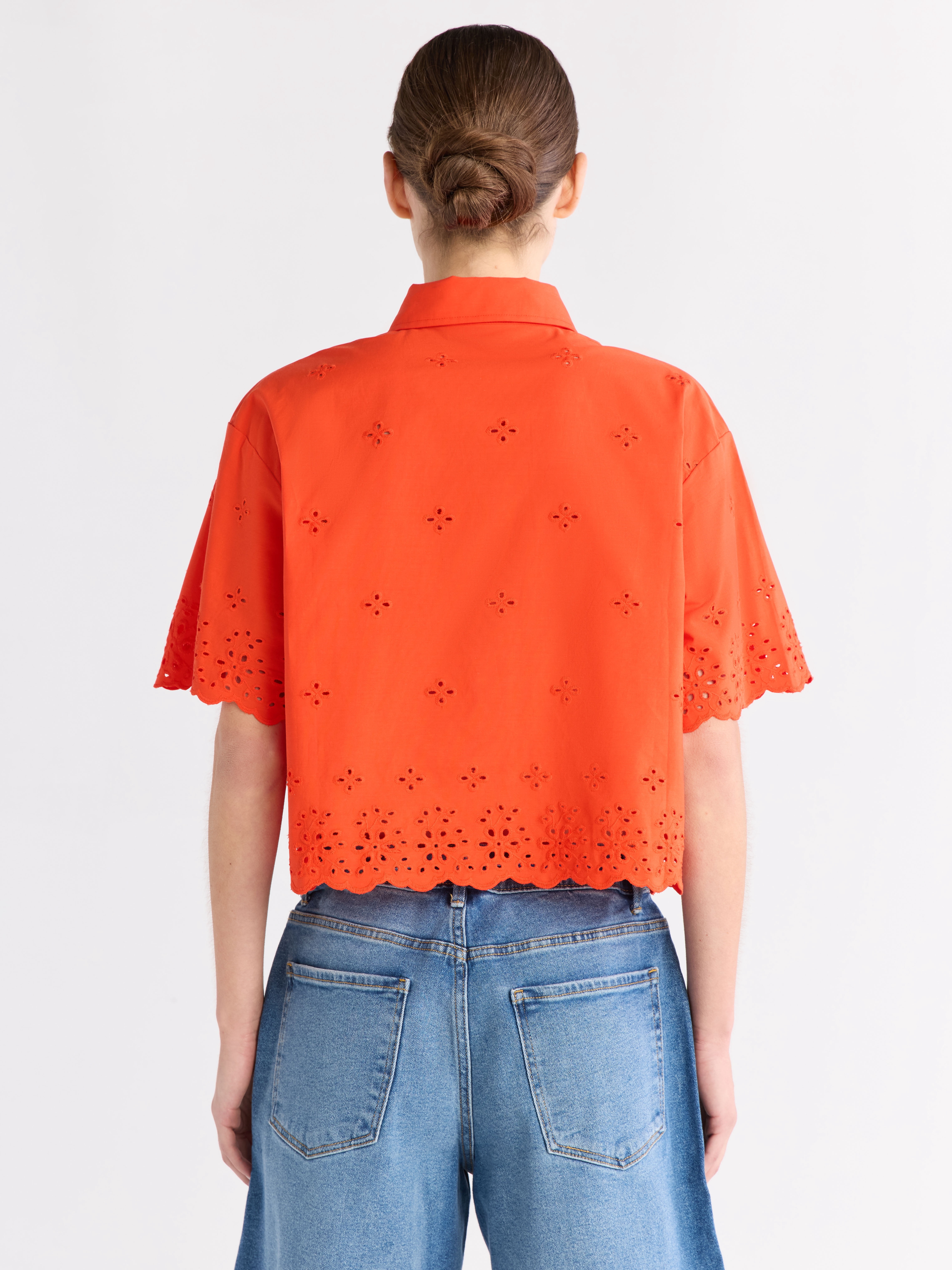 Free Assembly Women's and Women's Plus Cropped Cotton Eyelet Shirt, Sizes XS-4X
