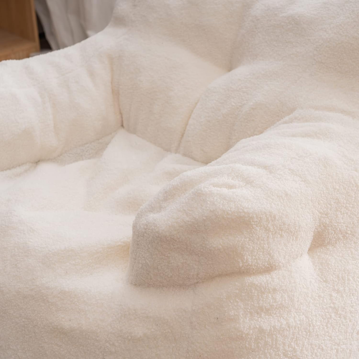 DreamBuck Bean Bag Chairs for Kids and Adults, Big Comfy Chair Sofa for Bedroom Living Room, Large Teddy Fabric Tufted Foam Lazy Bean Bag Chair for Gaming, Reading, White