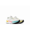 thumbnail image 1 of Mens New Balance FuelCell Propel v5 LC5 White Size 10.5, 1 of 5